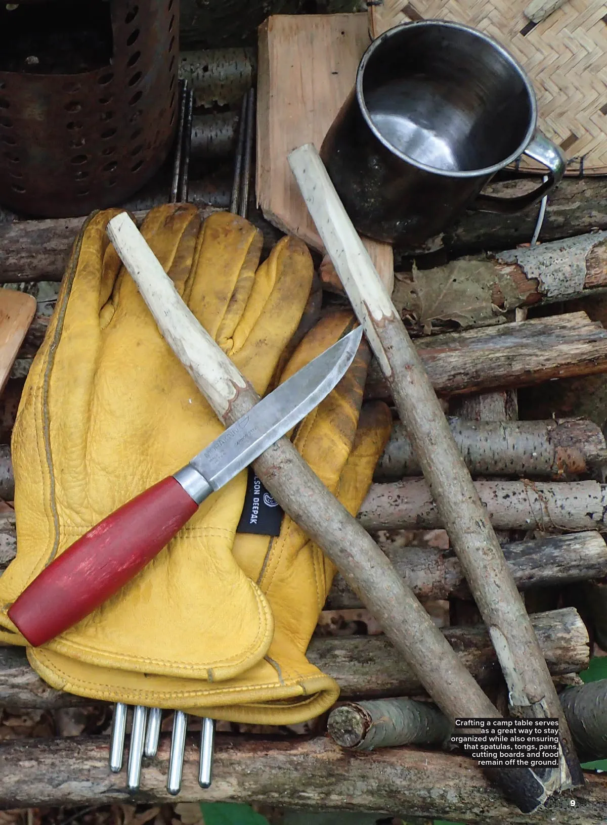 Backwoods Survival Guide - Living Off The Land No. 32: Your Ultimate Resource For Outdoor Adventure & Simple Life, Self-Reliance, Gear Reviews, Tips, Expert Wilderness Insights & More!