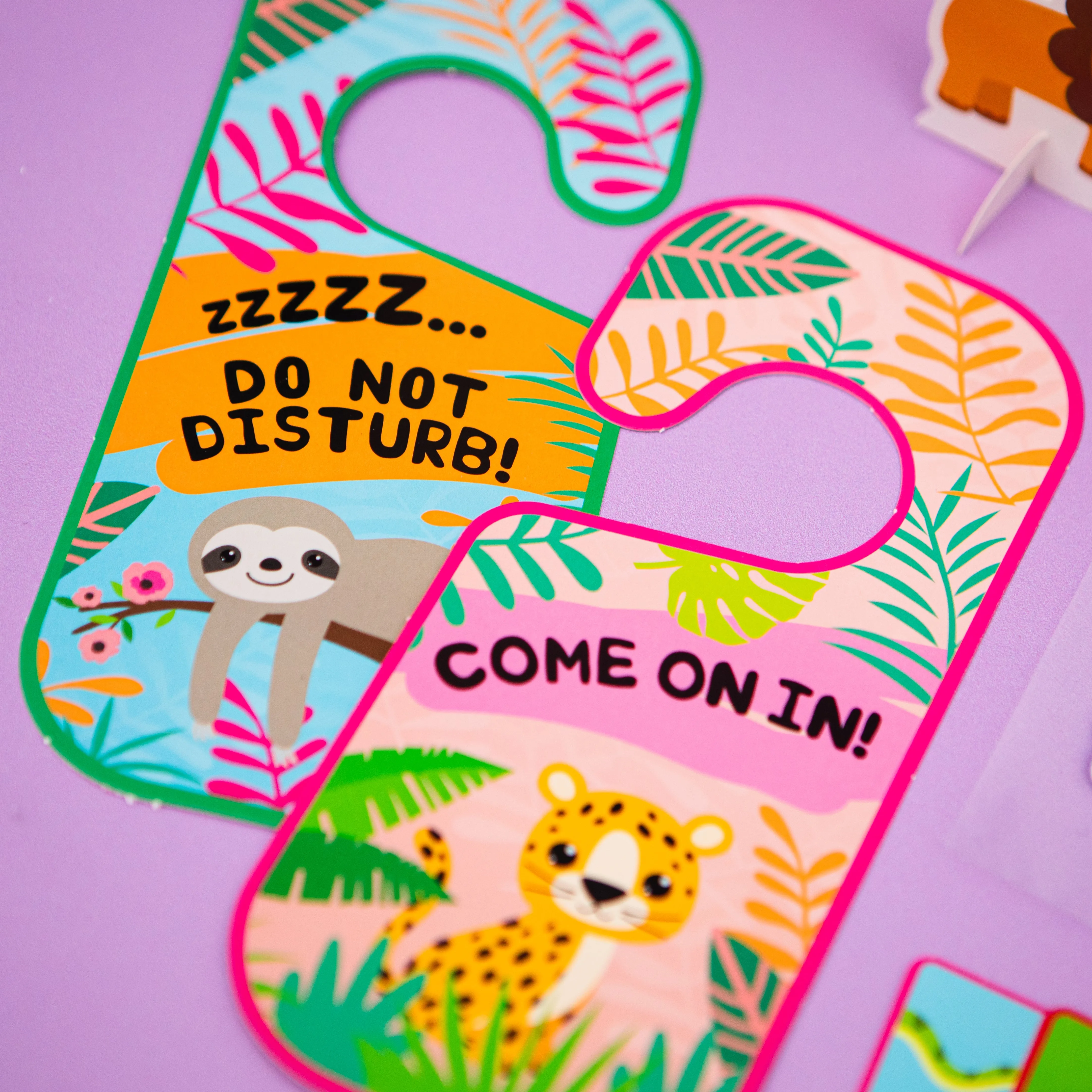 Fun Felt Sticker Activity Book: Baby Animals