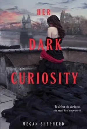 Her Dark Curiosity (Madman's Daughter, 2)Paperback