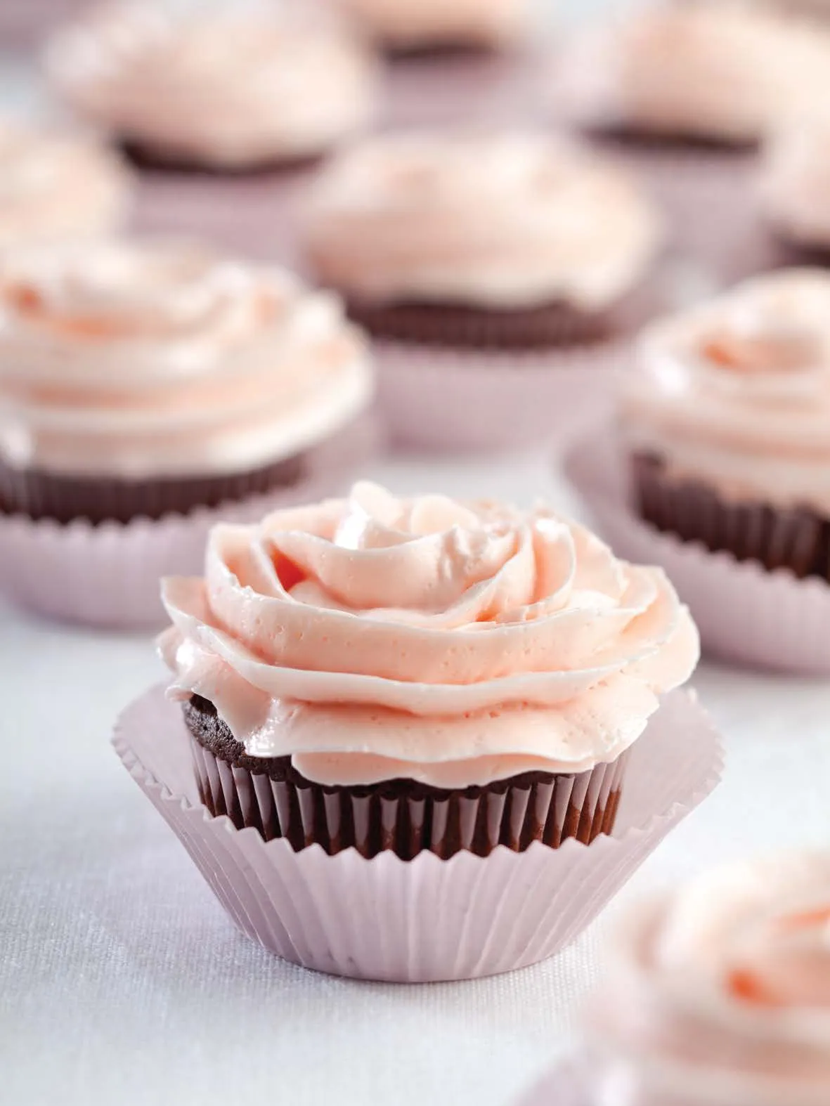 Paula Deen - Best Cakes & Pies: 75 Classic Southern Recipes, Expert Baking Tips, Heirloom Cakes, Down-Home Desserts, Blue-Ribbon Pies, Strawberry Cream Pie, Banana Pudding Cake, Layer Cakes & More!