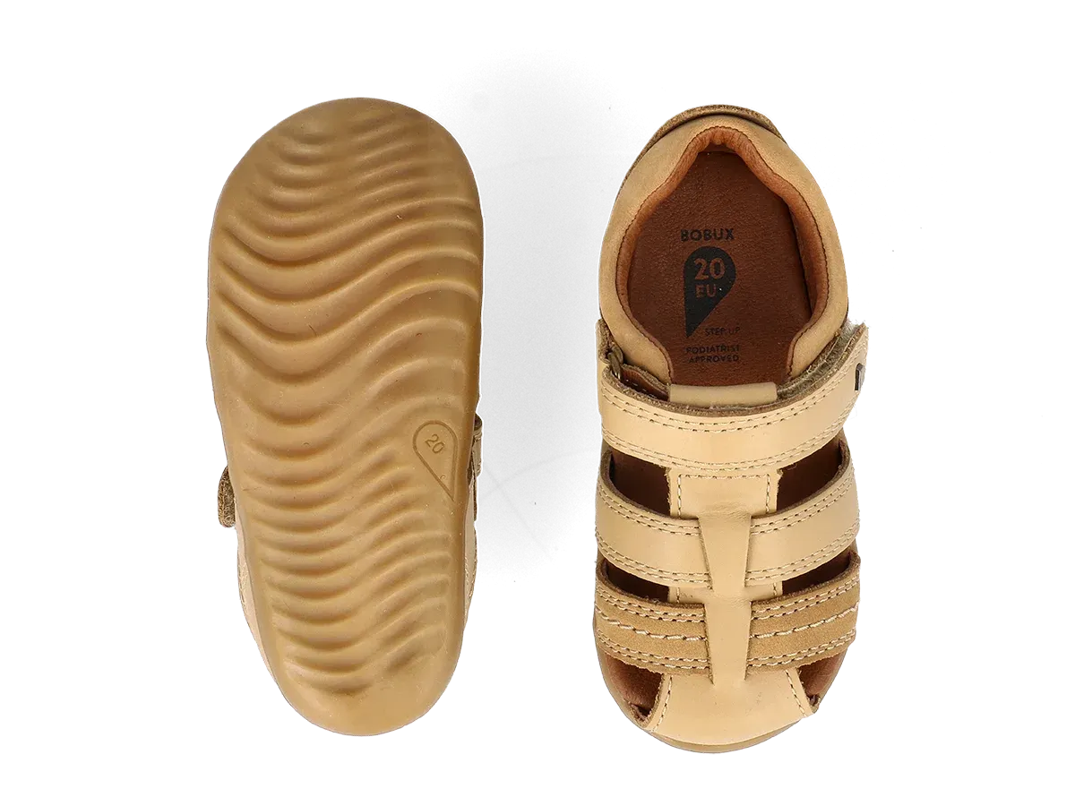 Step Up Roam Closed Sandal