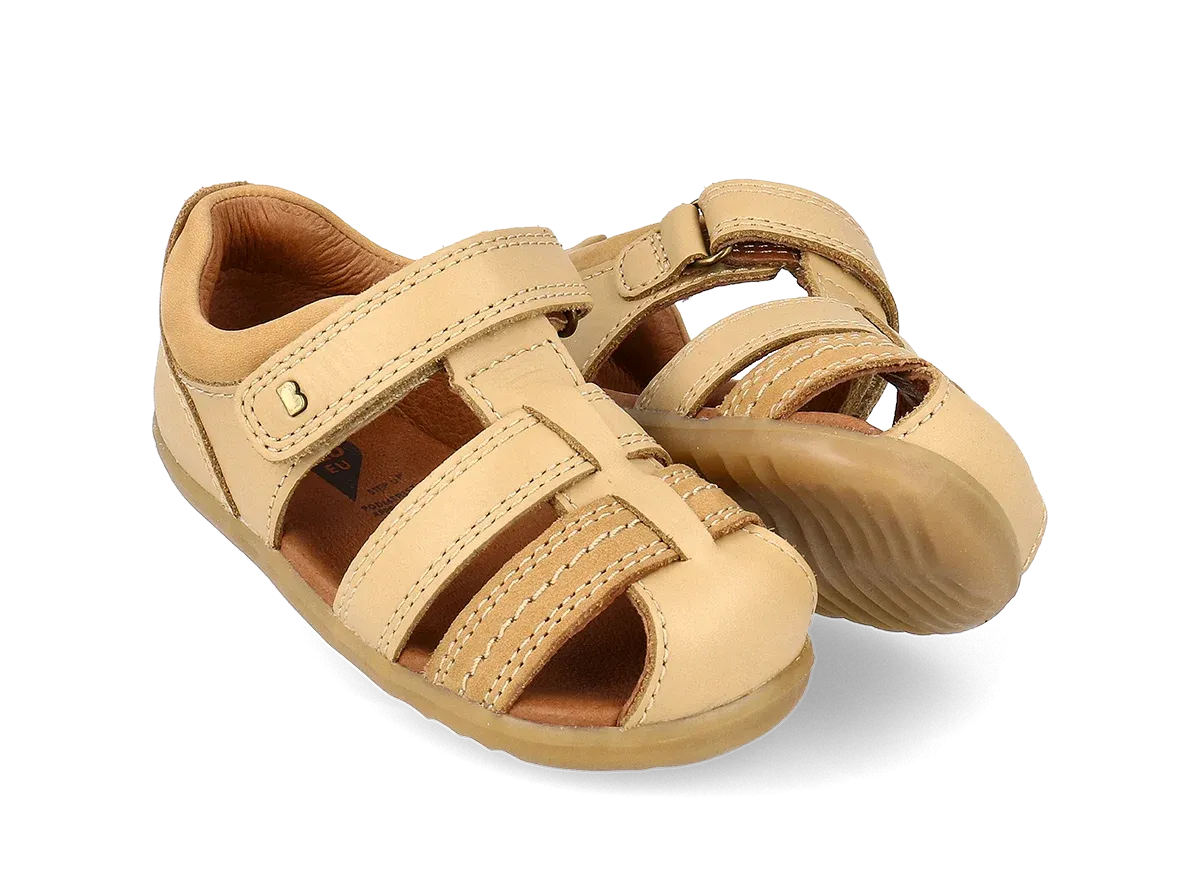 Step Up Roam Closed Sandal