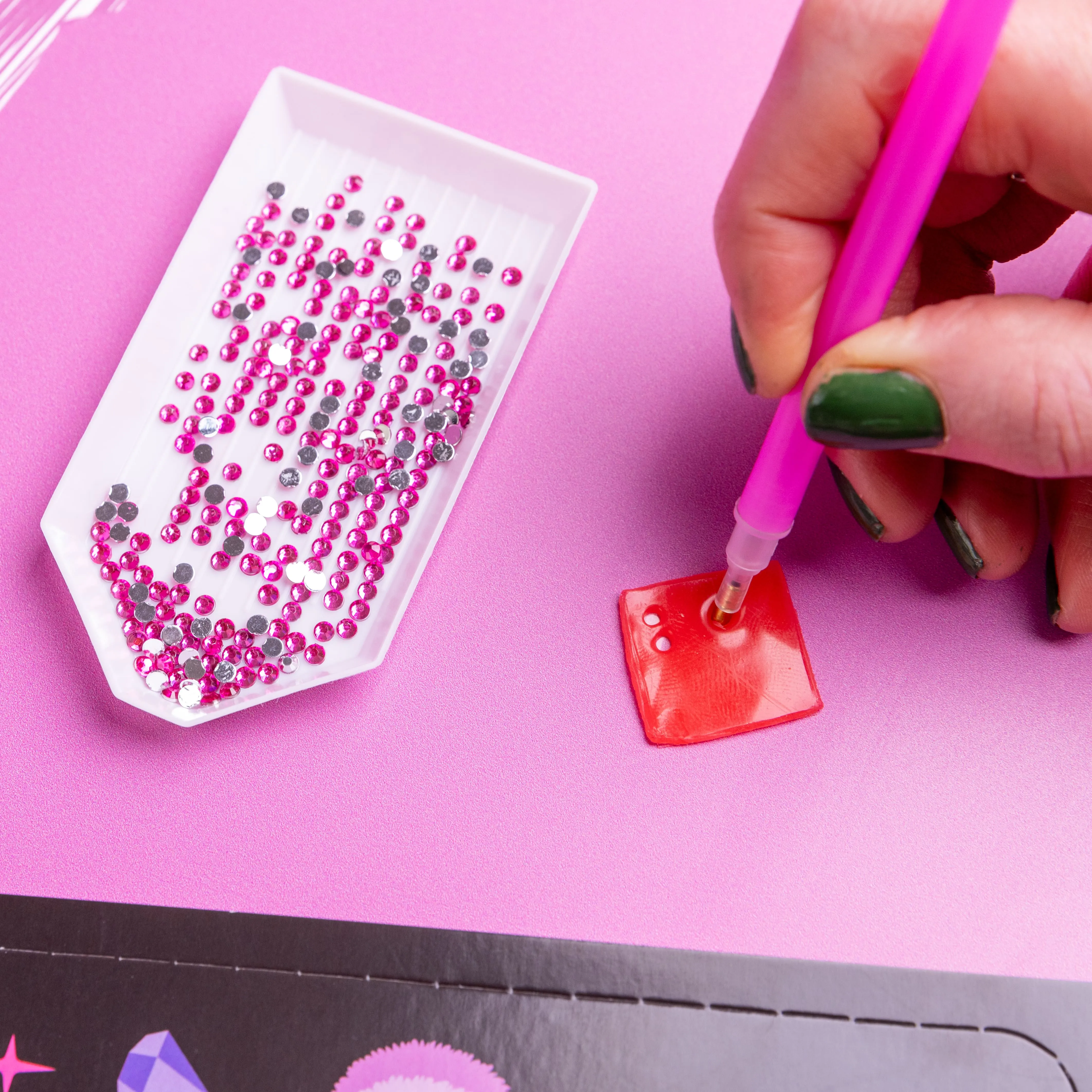 Stylestopper: Crystal Fashion Sketchbook