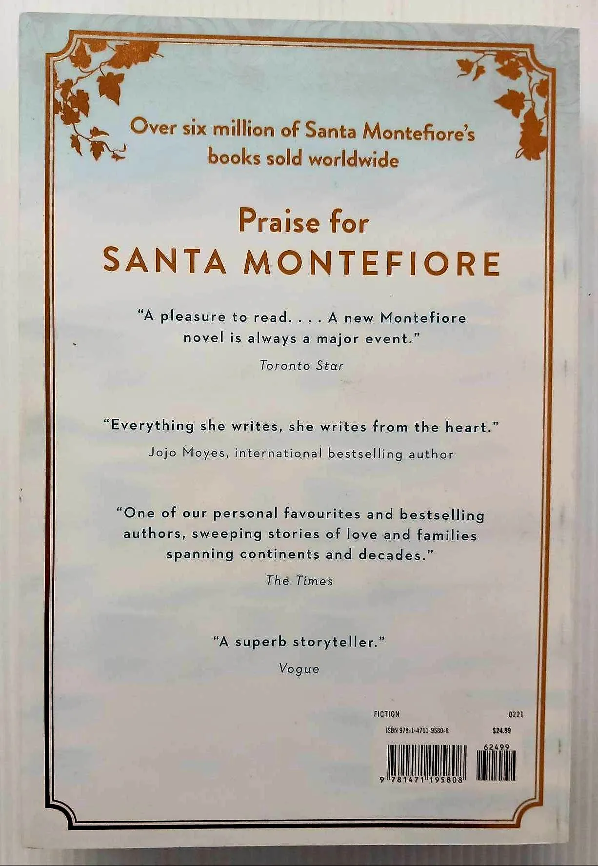 THE BEEKEEPER'S DAUGHTER - Santa Montefiore