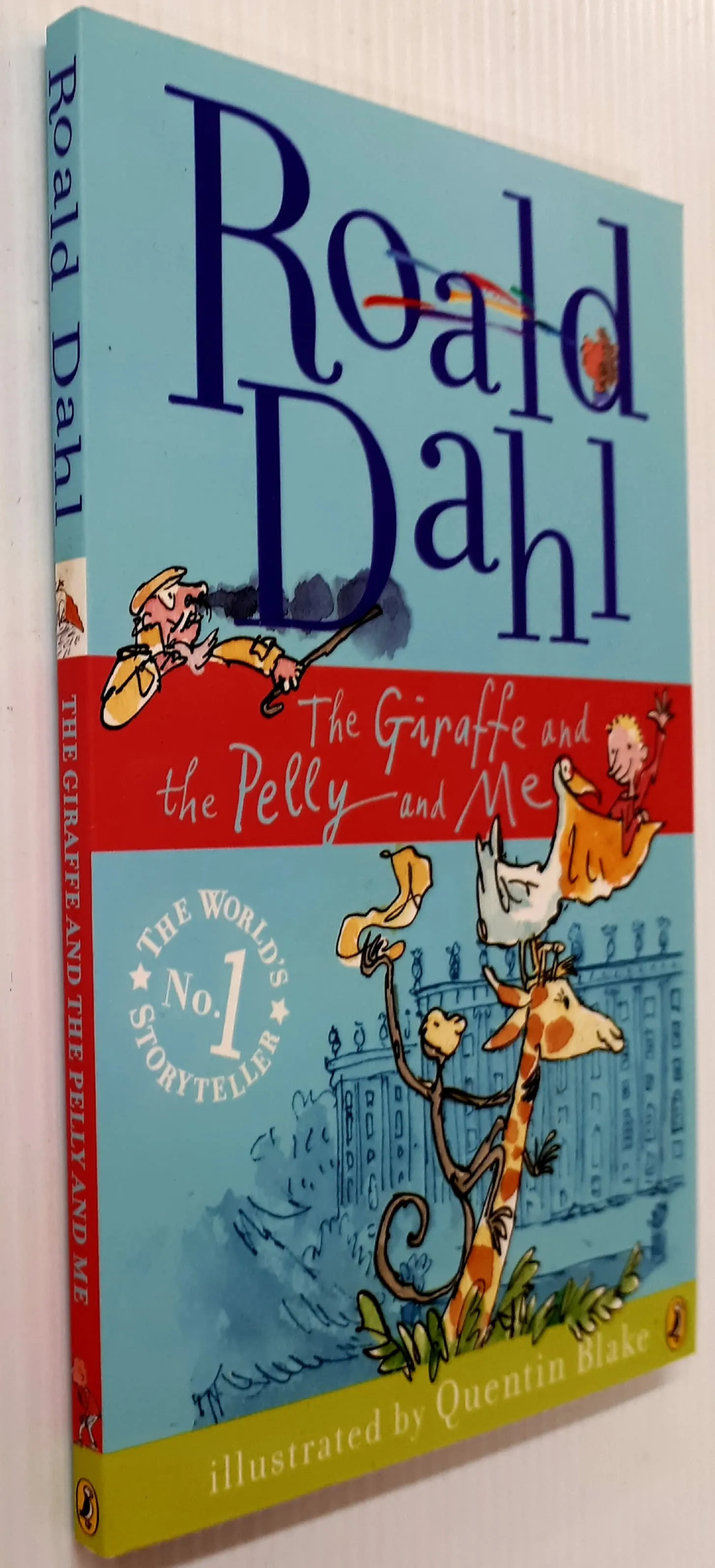 THE GIRAFFE AND THE PELLY AND ME - Roald Dahl
